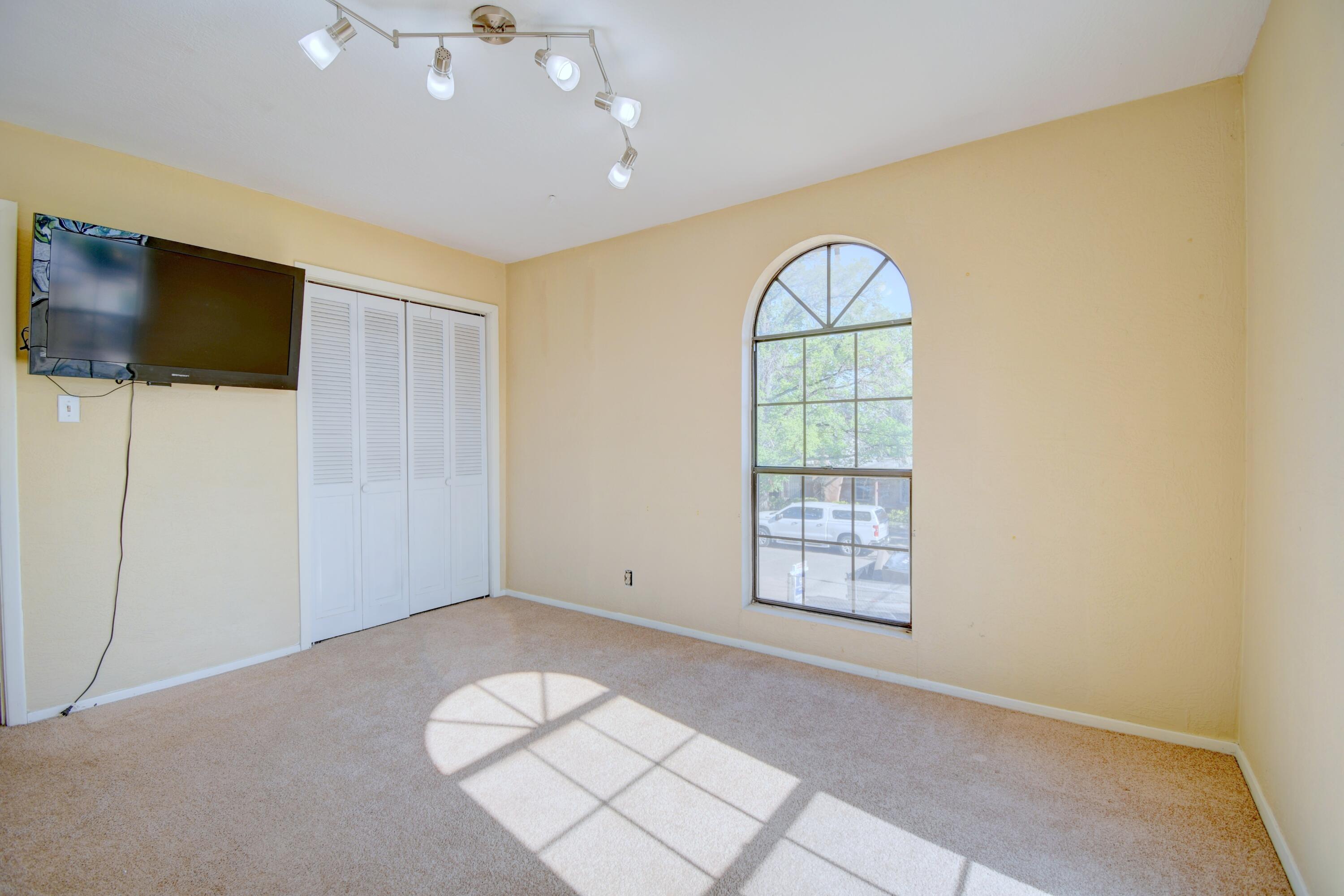 1812 Quiet Lane SW