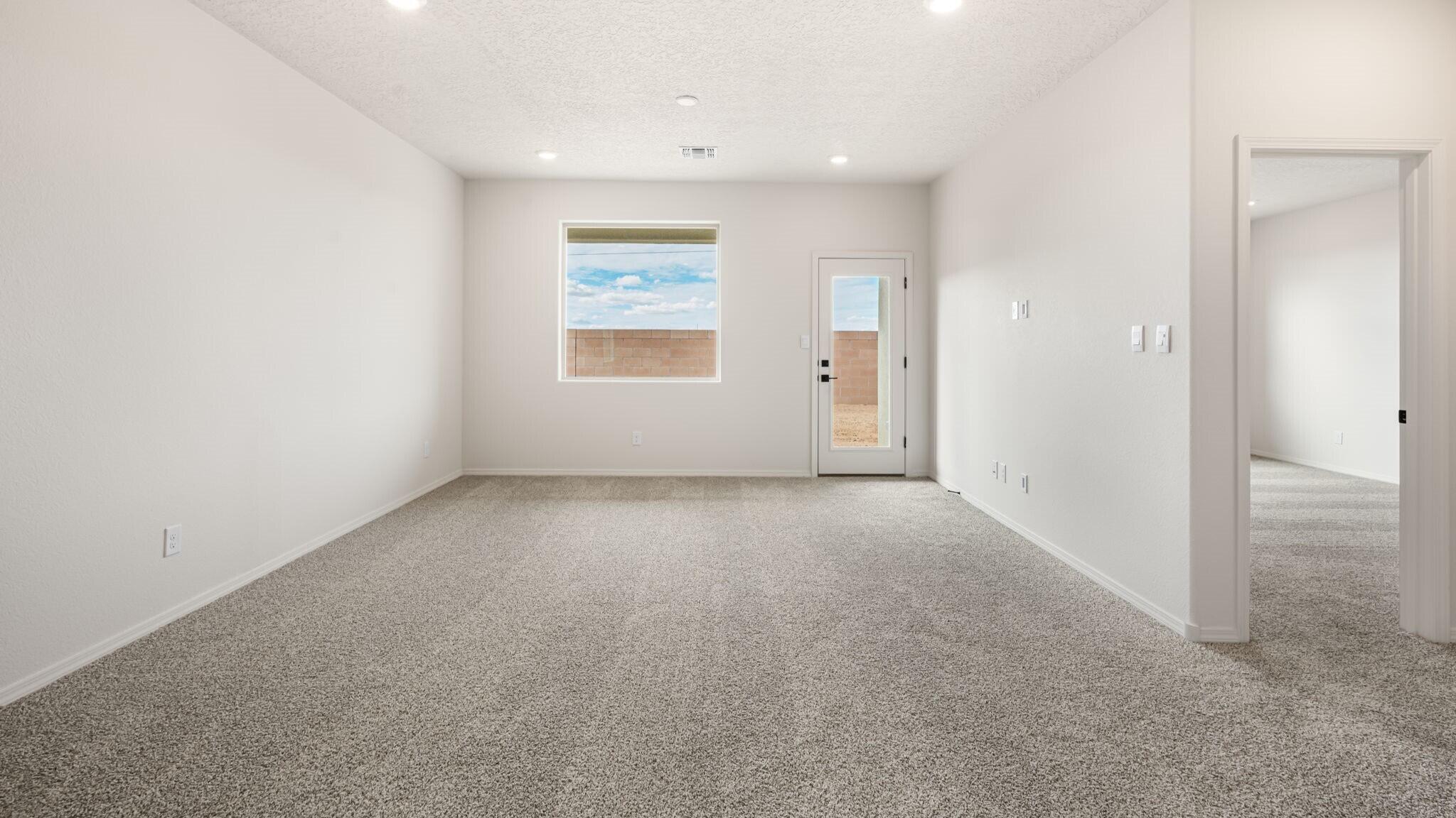 3300 Dijamant Loop SE