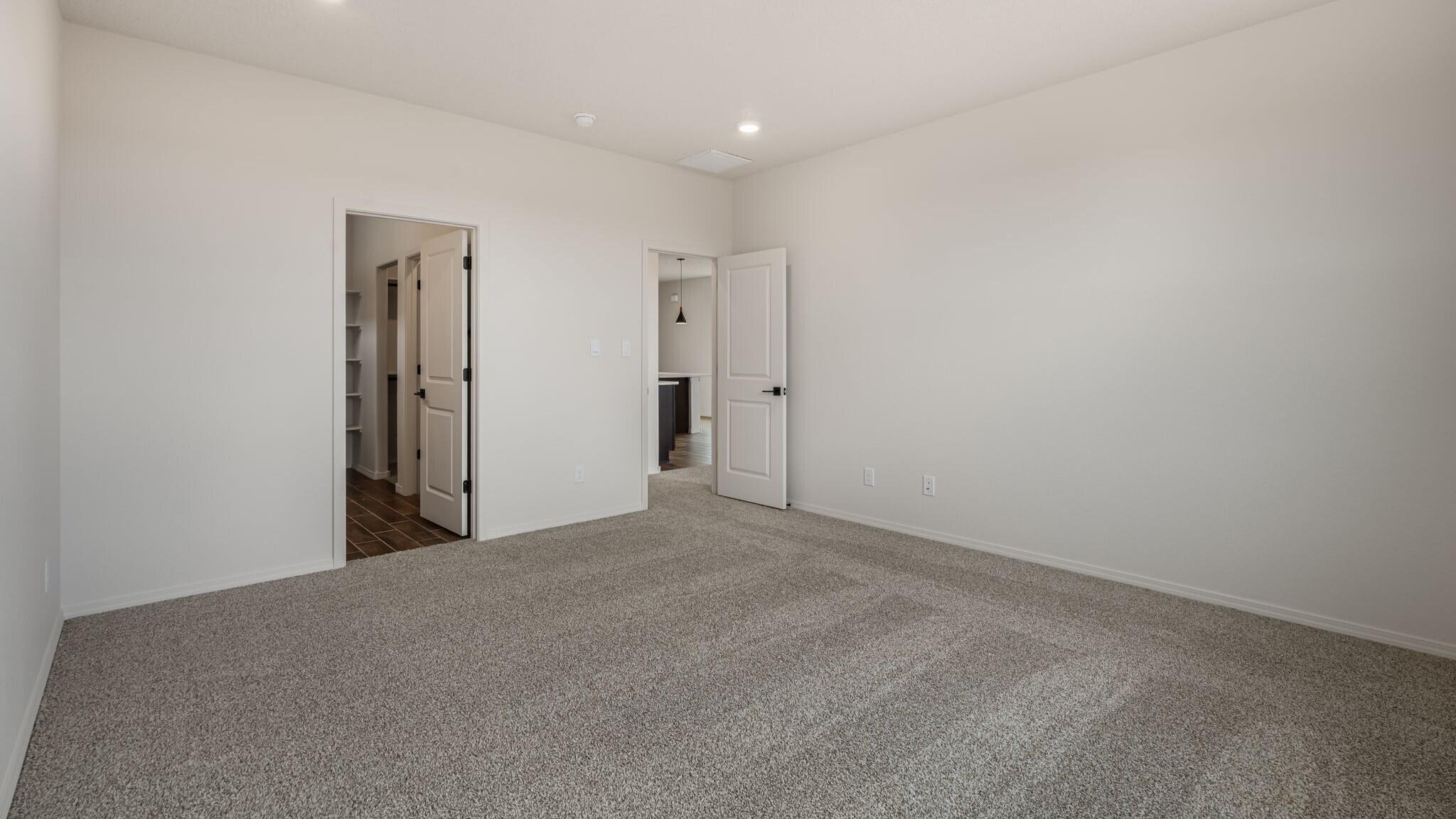3300 Dijamant Loop SE