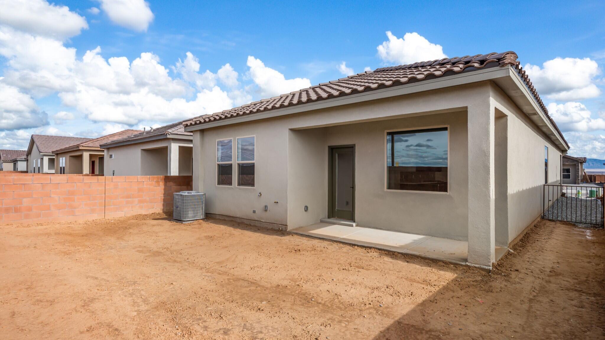 3300 Dijamant Loop SE