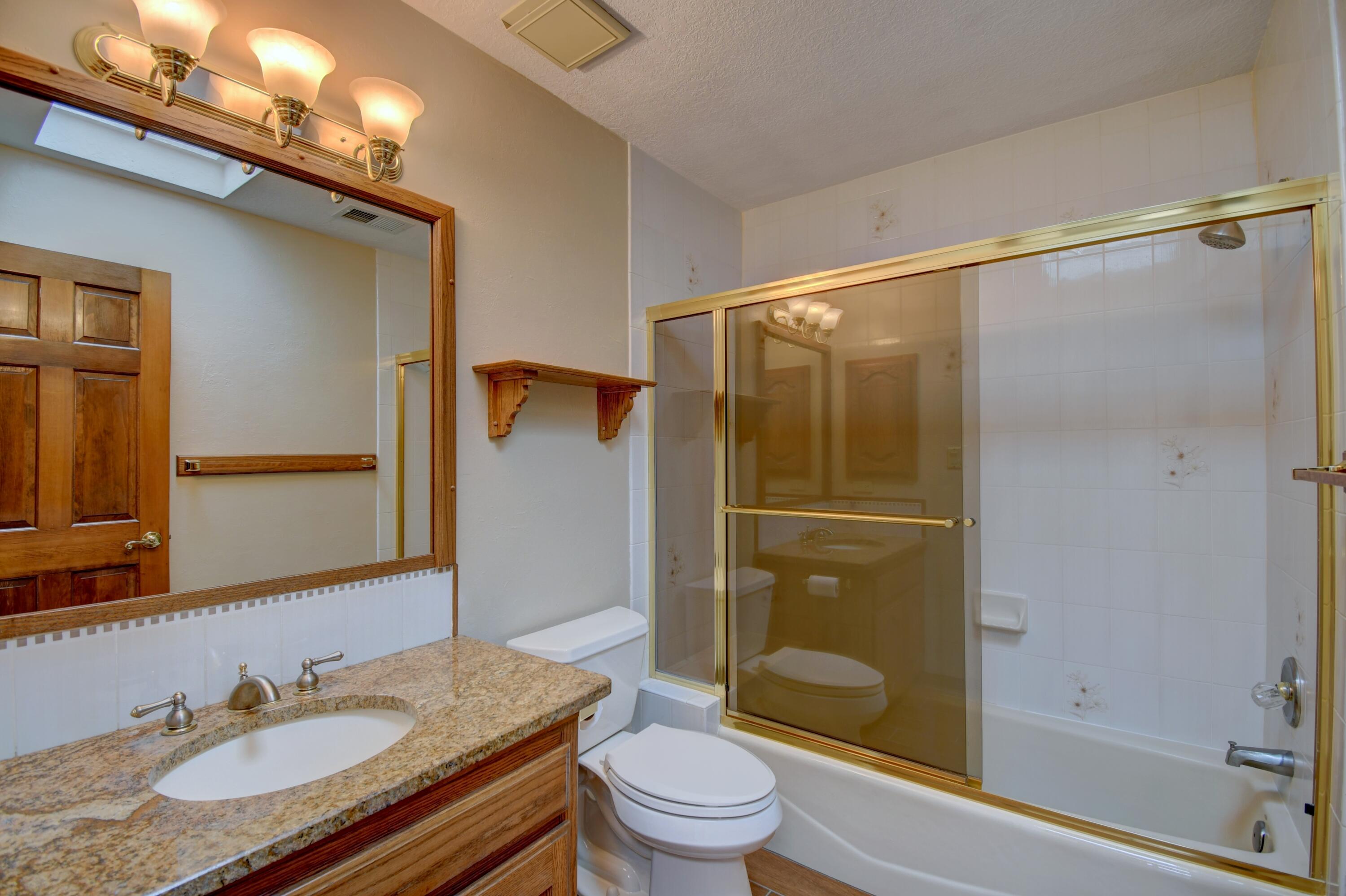 9107 Mabry Avenue NE