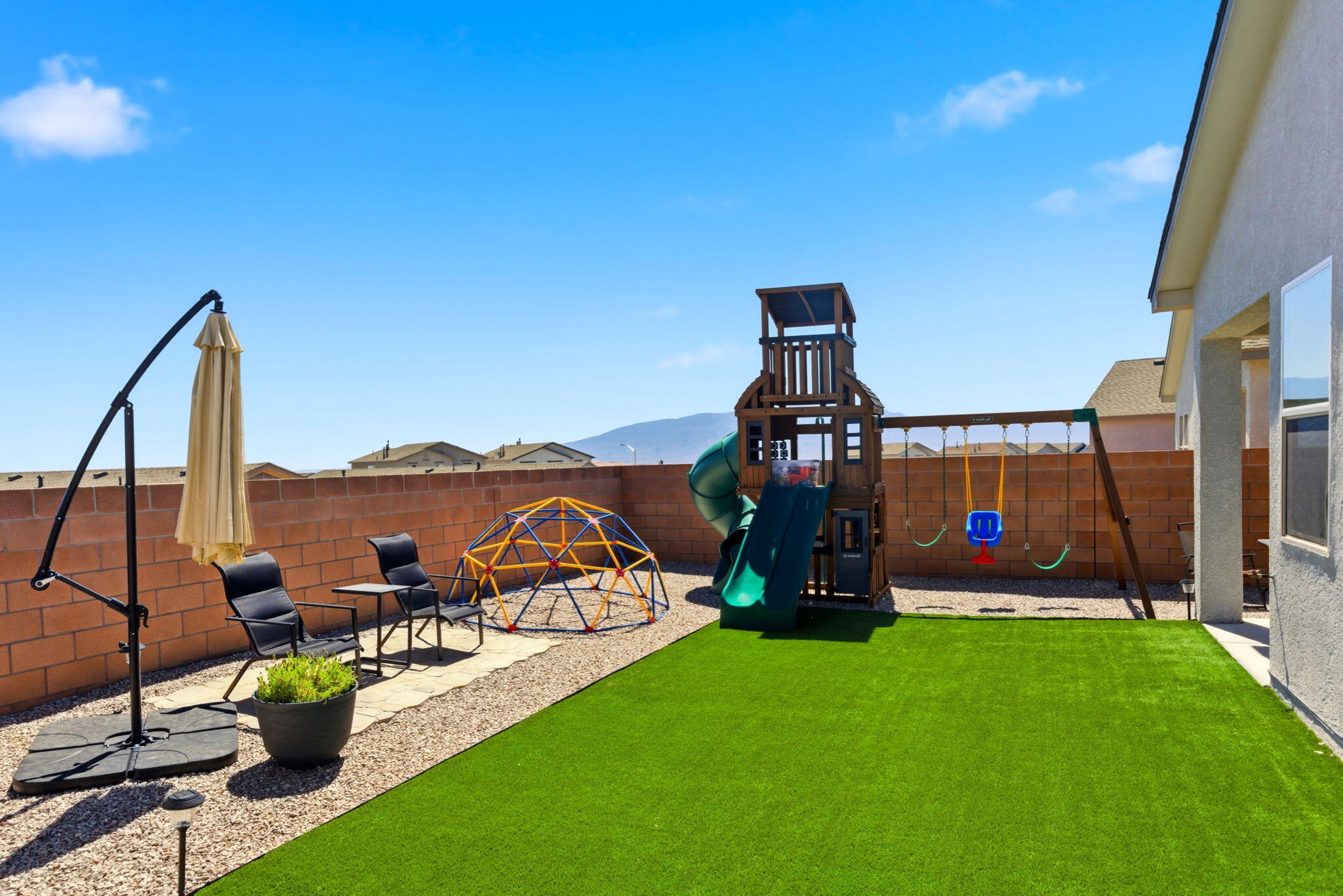 1425 Vista Grande Loop NE
