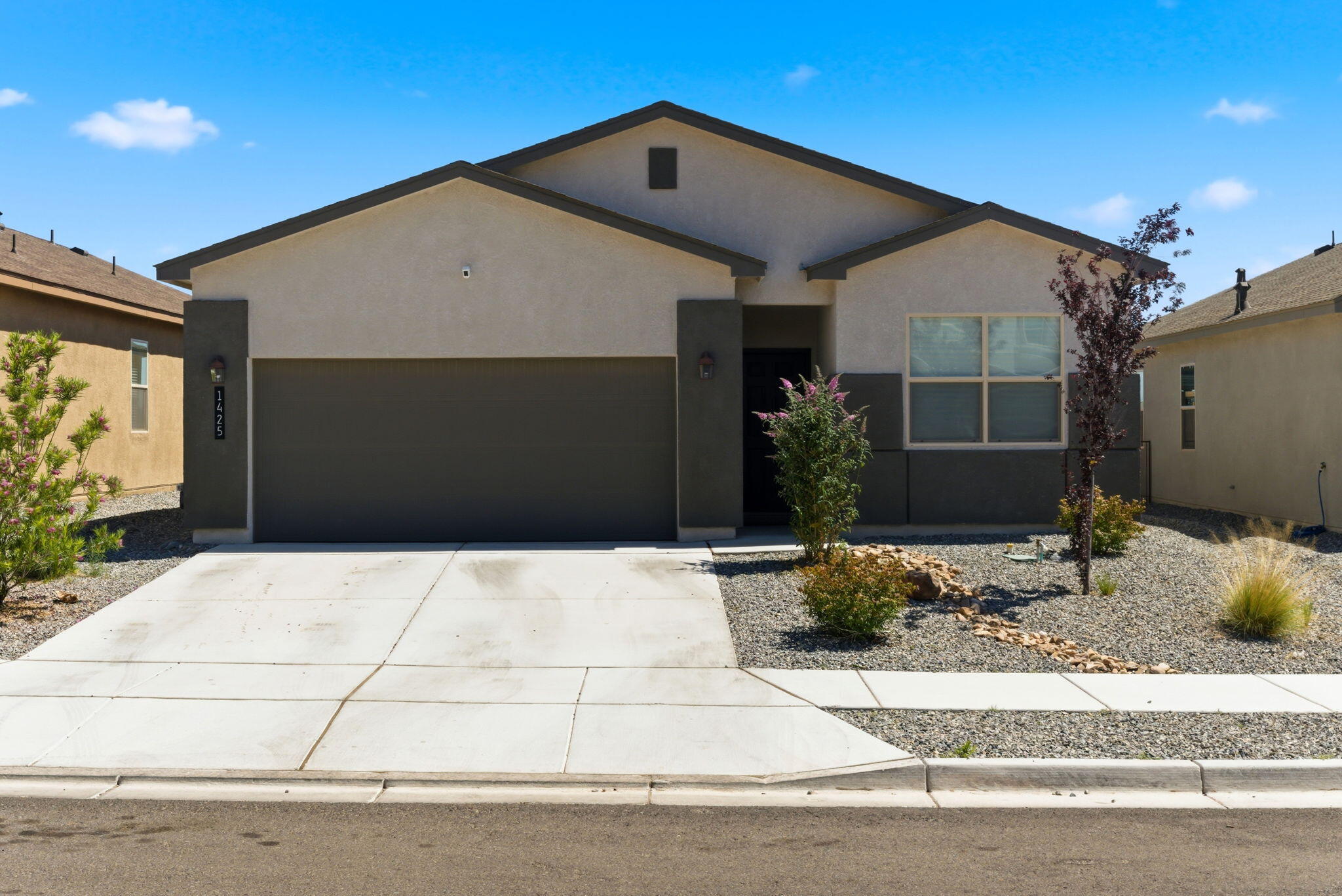 1425 Vista Grande Loop NE
