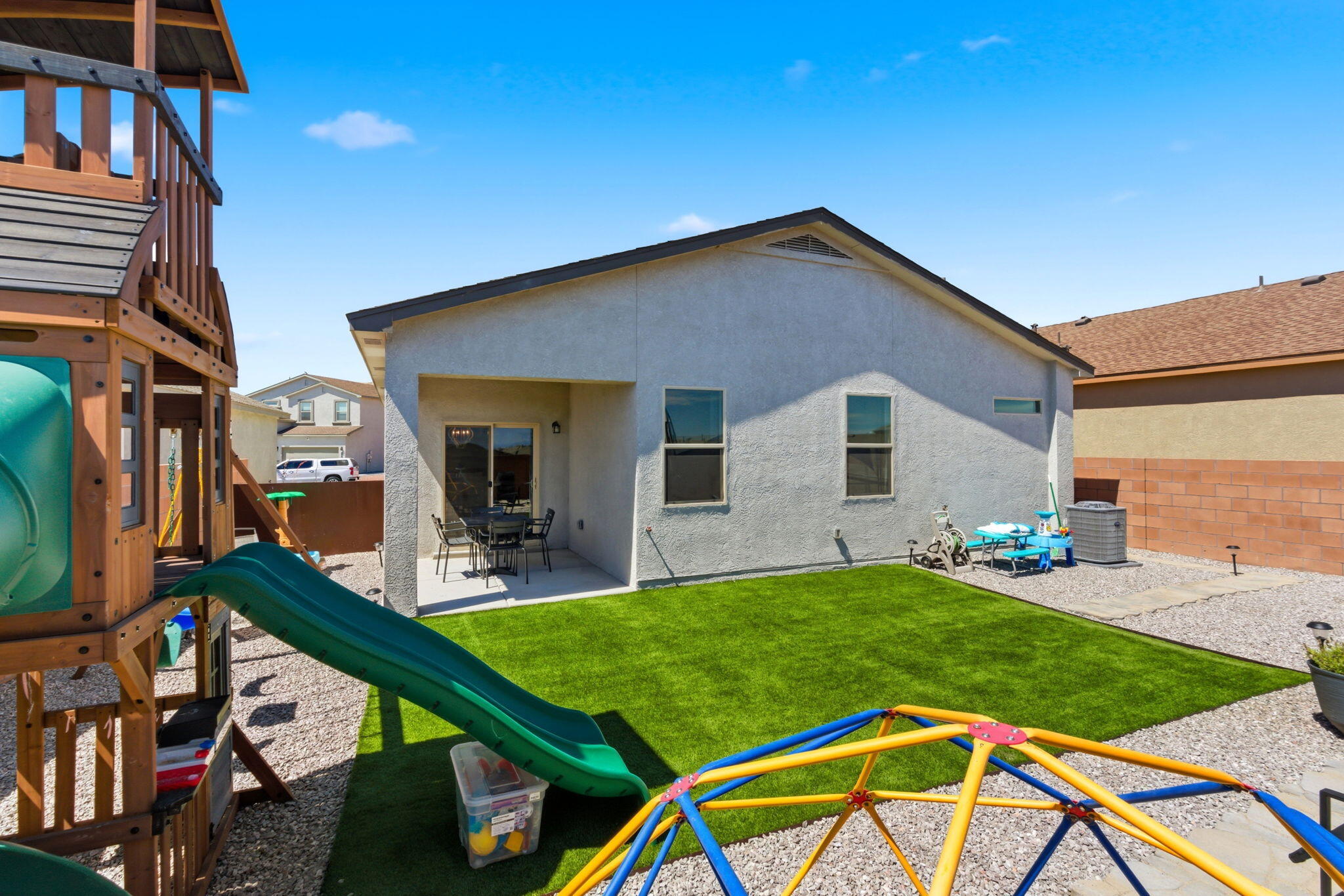 1425 Vista Grande Loop NE
