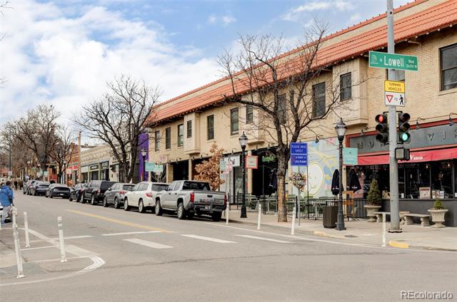 3450 W Hayward Place