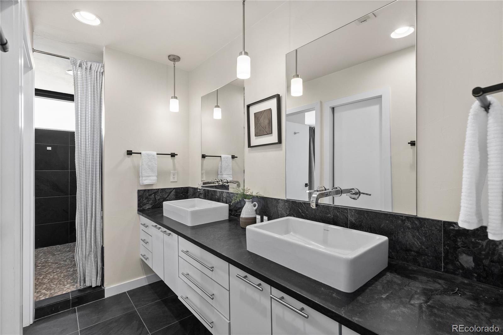 1822 W 33rd Avenue Unit: 103