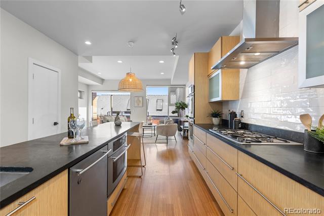 1822 W 33rd Avenue Unit: 103