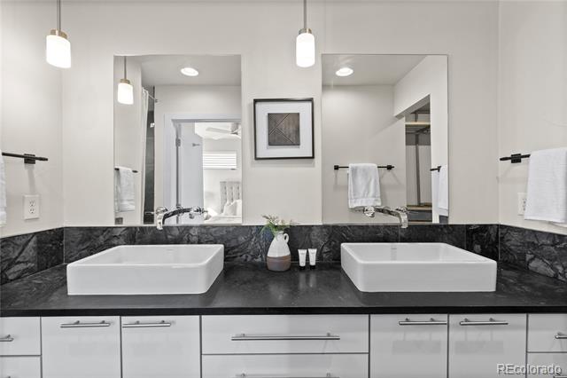 1822 W 33rd Avenue Unit: 103