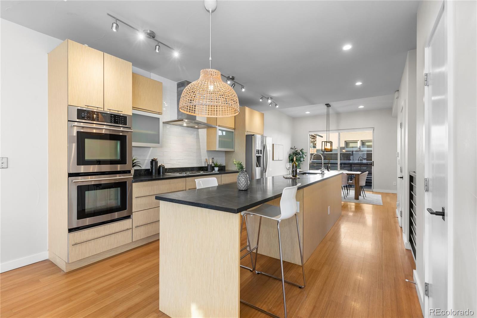 1822 W 33rd Avenue Unit: 103