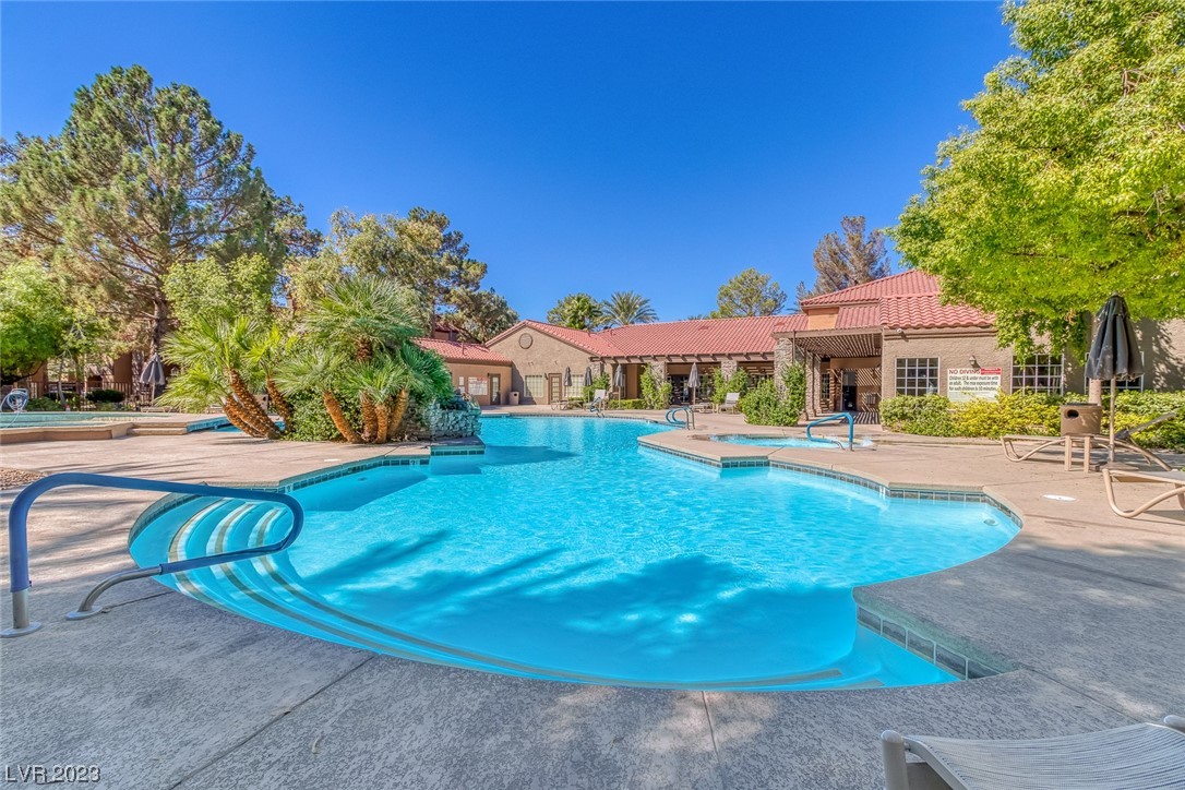 2200 South Fort Apache Road 2206