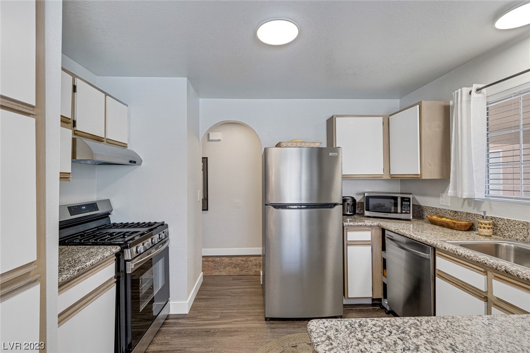 2200 South Fort Apache Road 2206