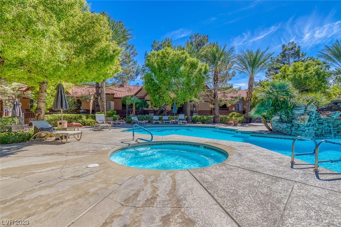 2200 South Fort Apache Road 2206