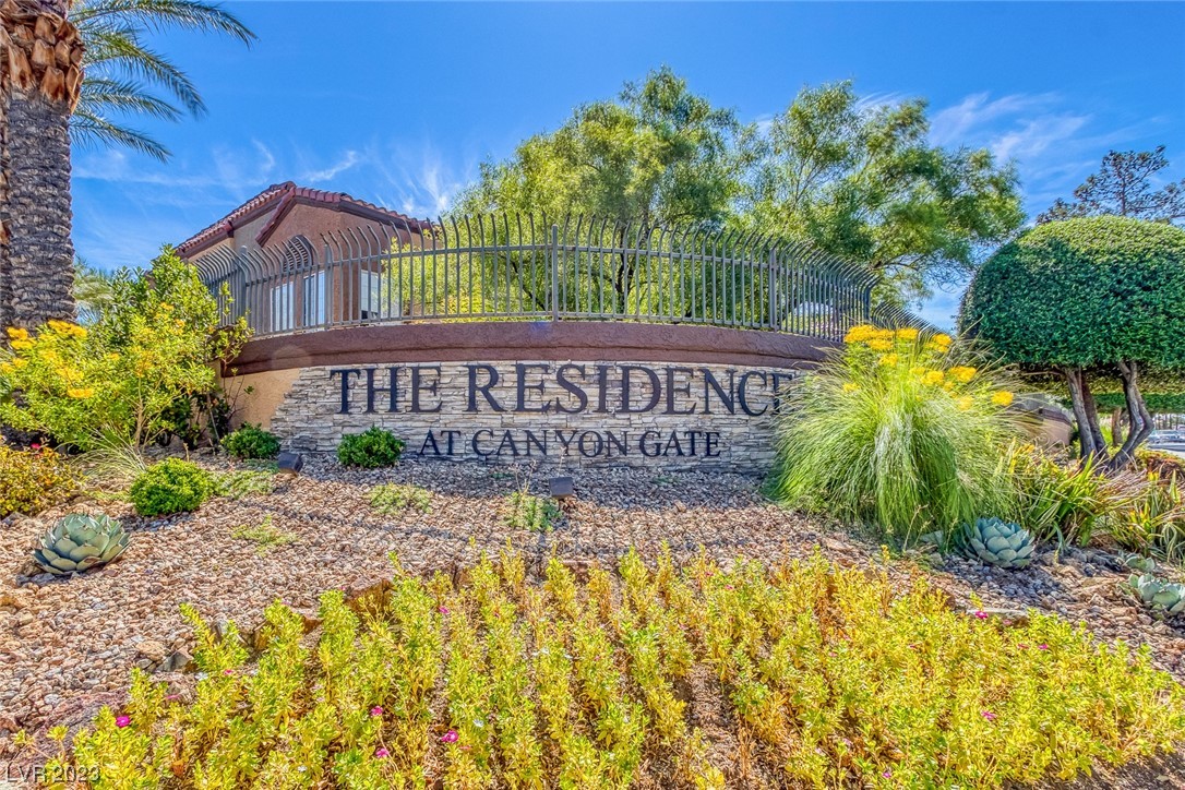 2200 South Fort Apache Road 2206