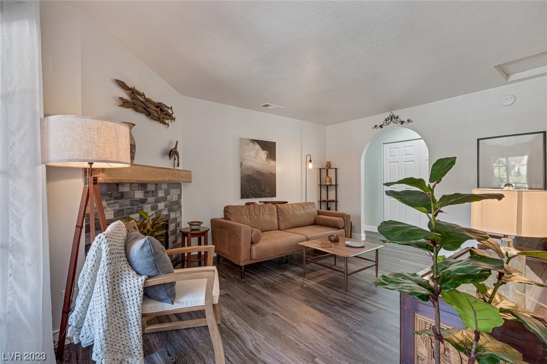 2200 South Fort Apache Road 2206