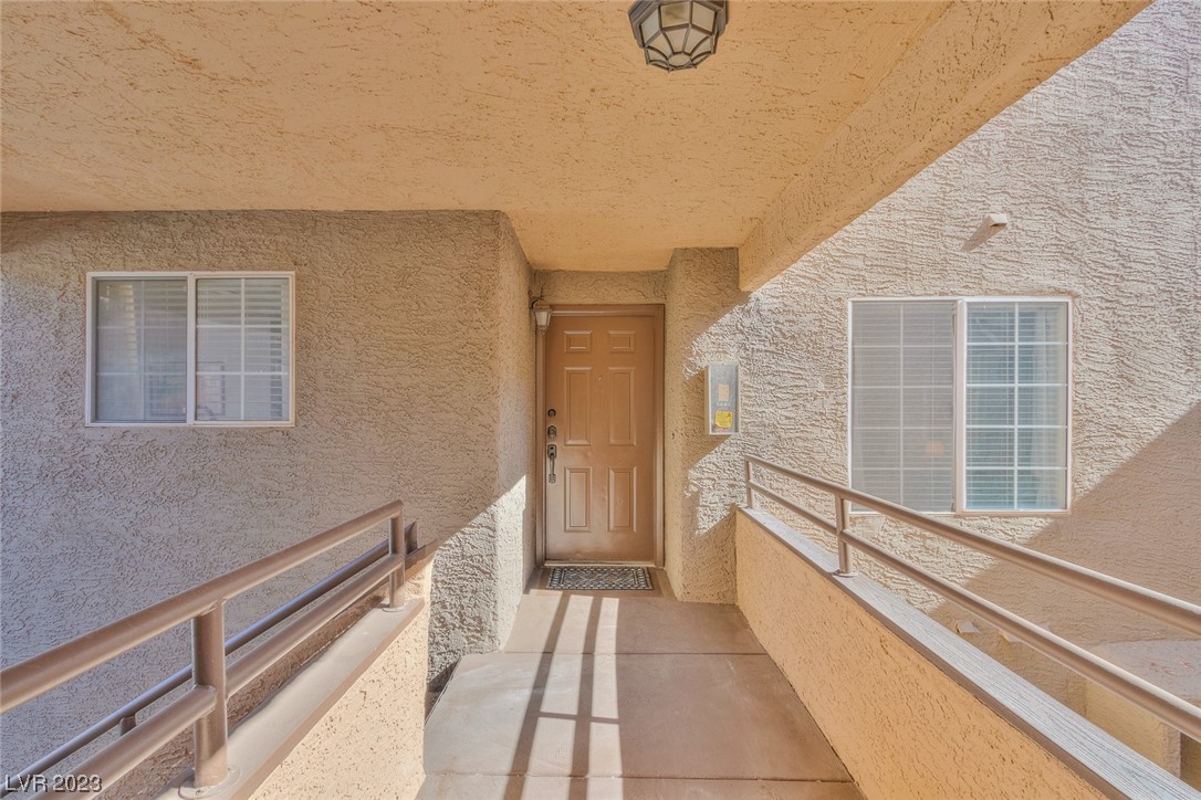2200 South Fort Apache Road 2206