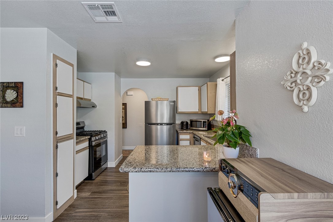 2200 South Fort Apache Road 2206