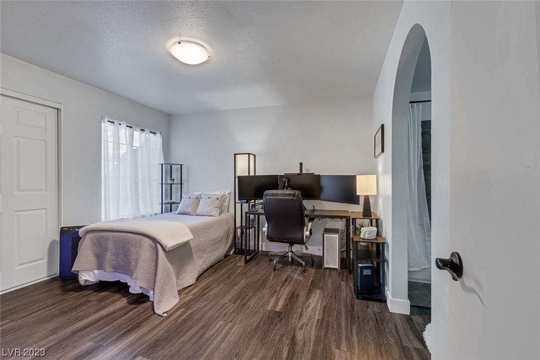 2200 South Fort Apache Road 2206