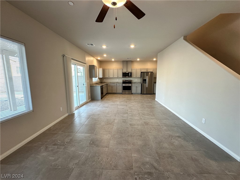 376 Canyon Mist Court