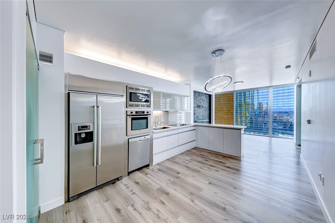 3726 Las Vegas Boulevard 1803