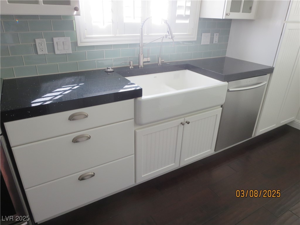 499 Holly Hunt Street