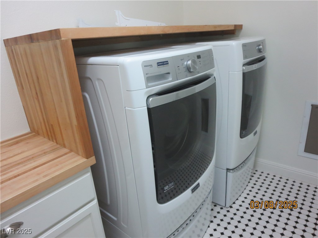 499 Holly Hunt Street