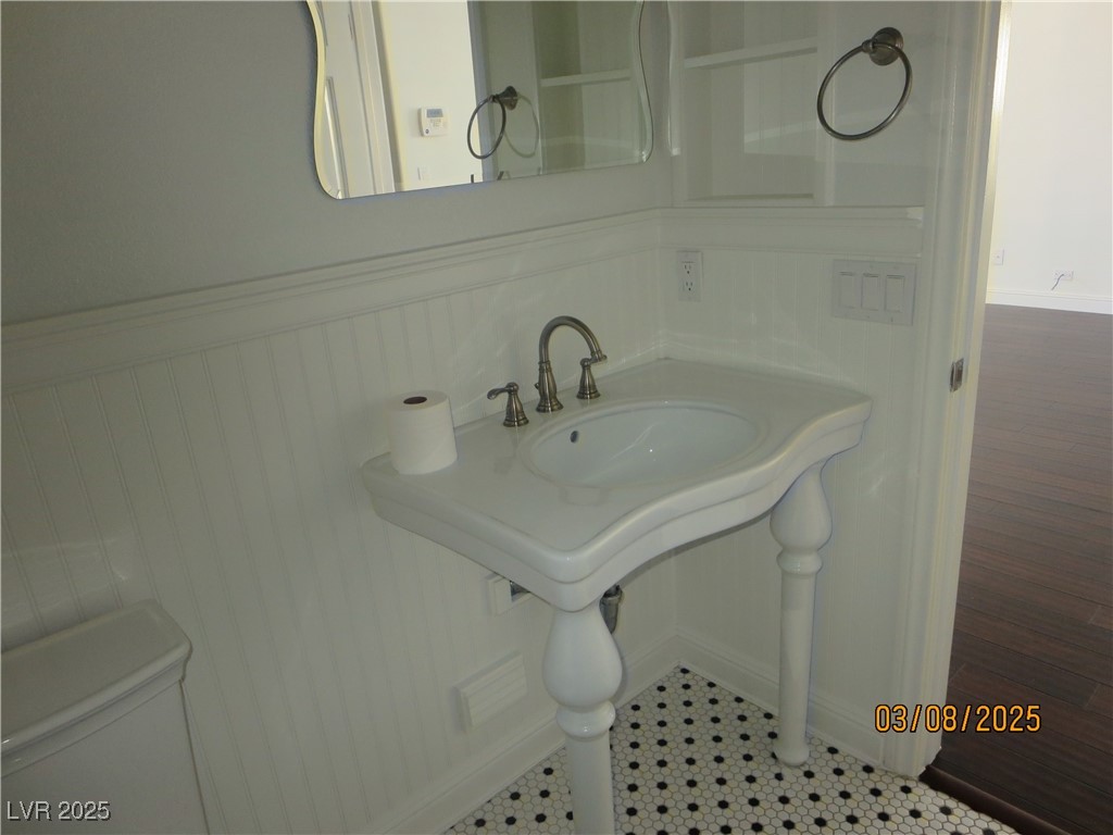 499 Holly Hunt Street