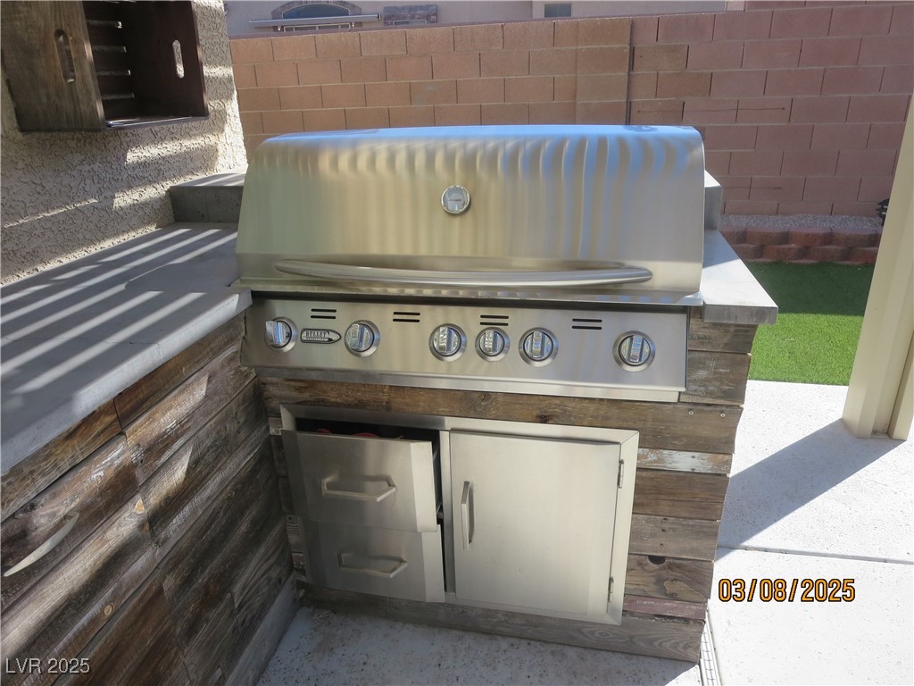 499 Holly Hunt Street