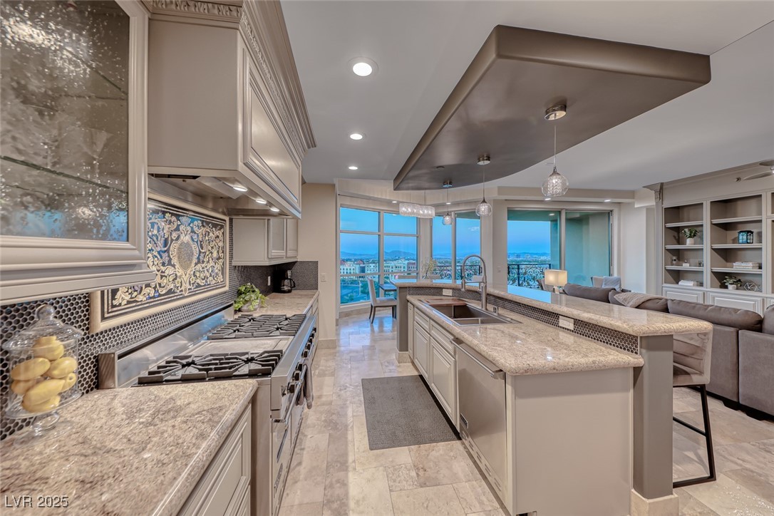 9101 Alta Drive 507