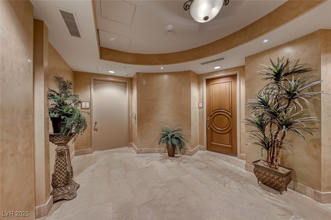 9101 Alta Drive 507