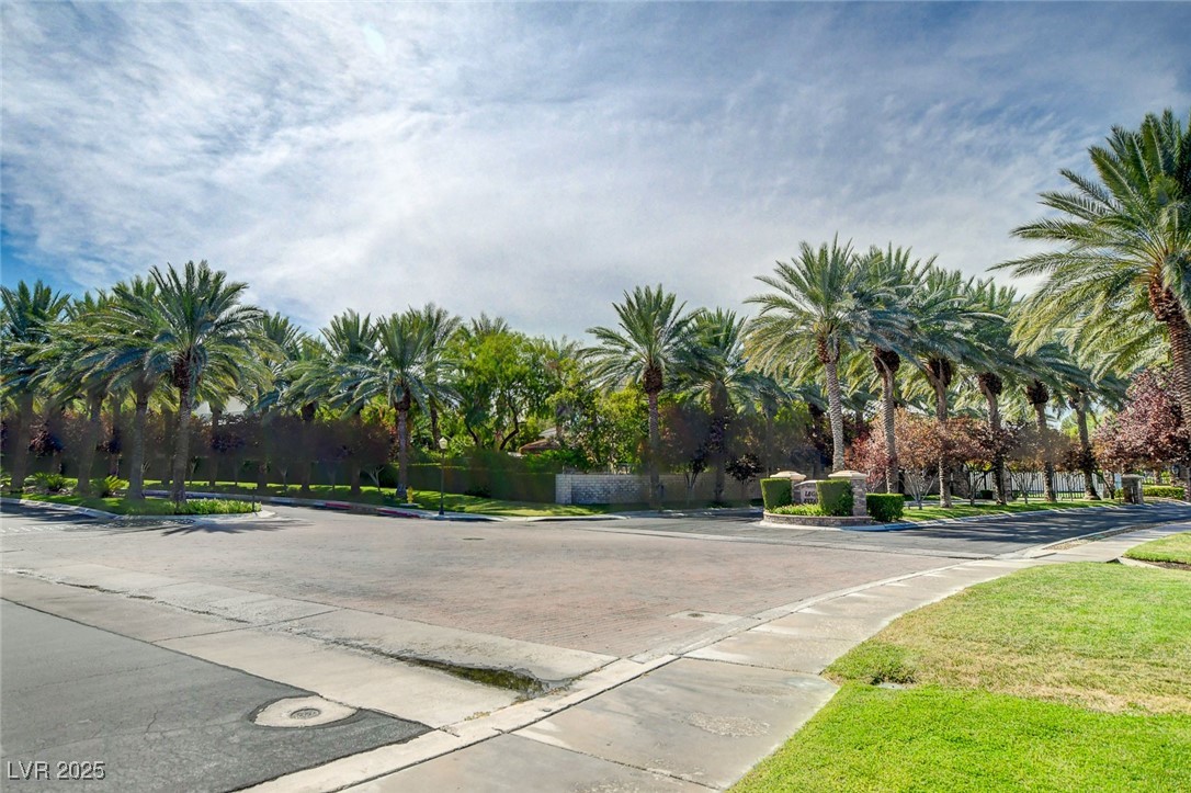 1825 Indian Bend Drive