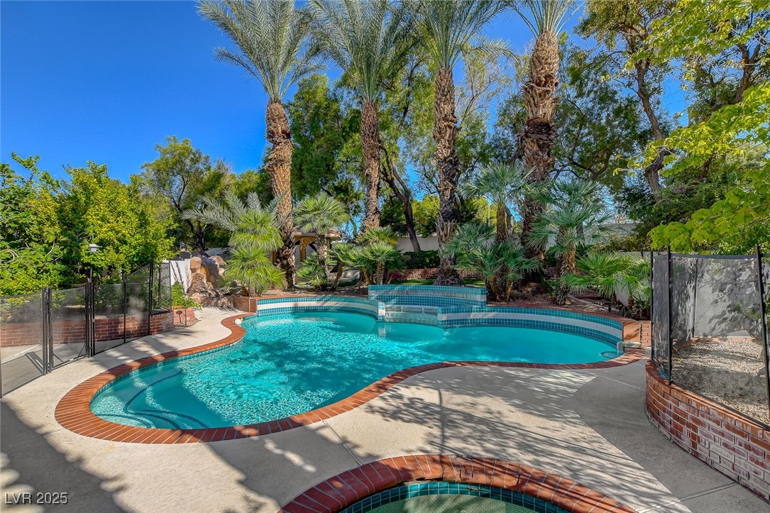 1825 Indian Bend Drive