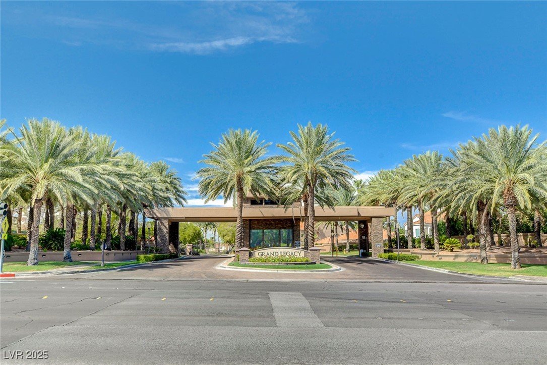 1825 Indian Bend Drive