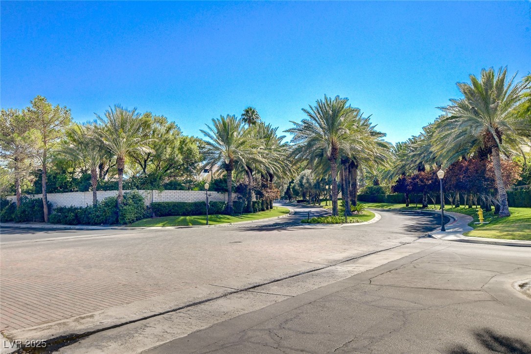 1825 Indian Bend Drive