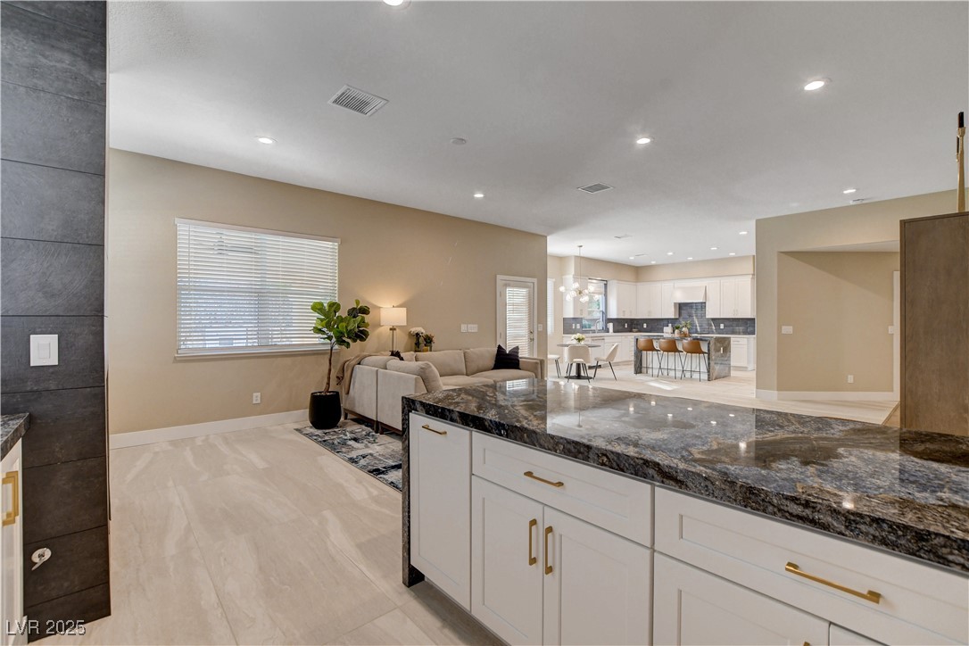 1543 VIA SALARIA Court