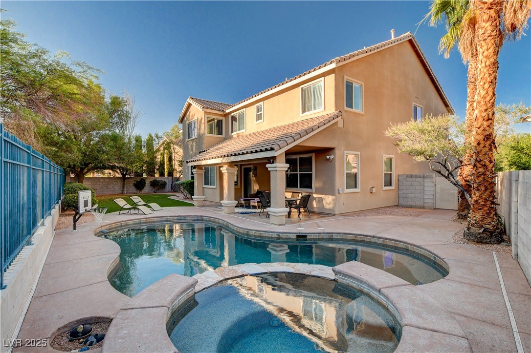1543 VIA SALARIA Court