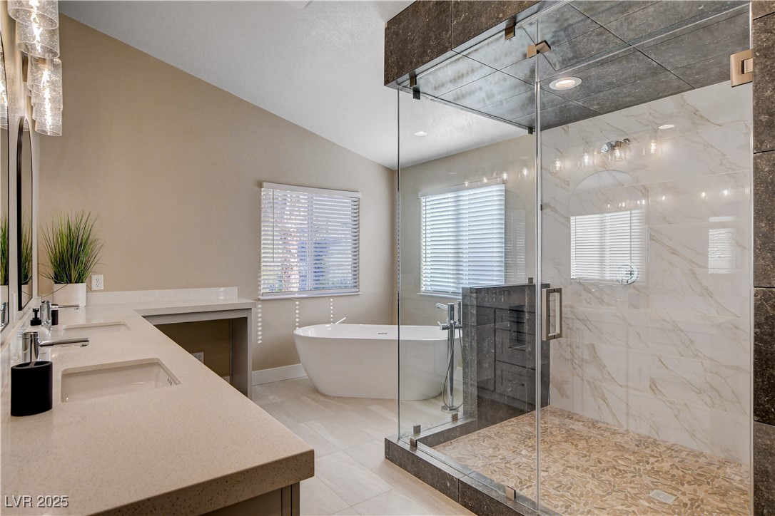 1543 VIA SALARIA Court