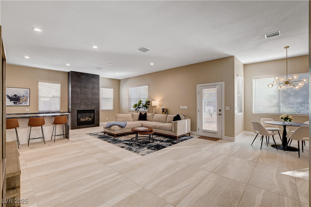 1543 VIA SALARIA Court