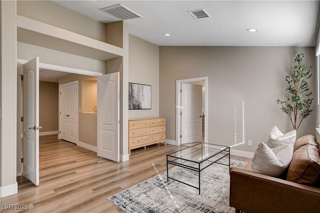 1543 VIA SALARIA Court