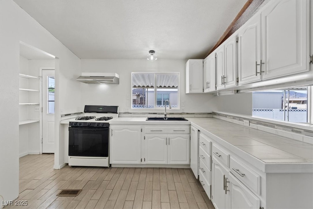 260 Navajo Drive