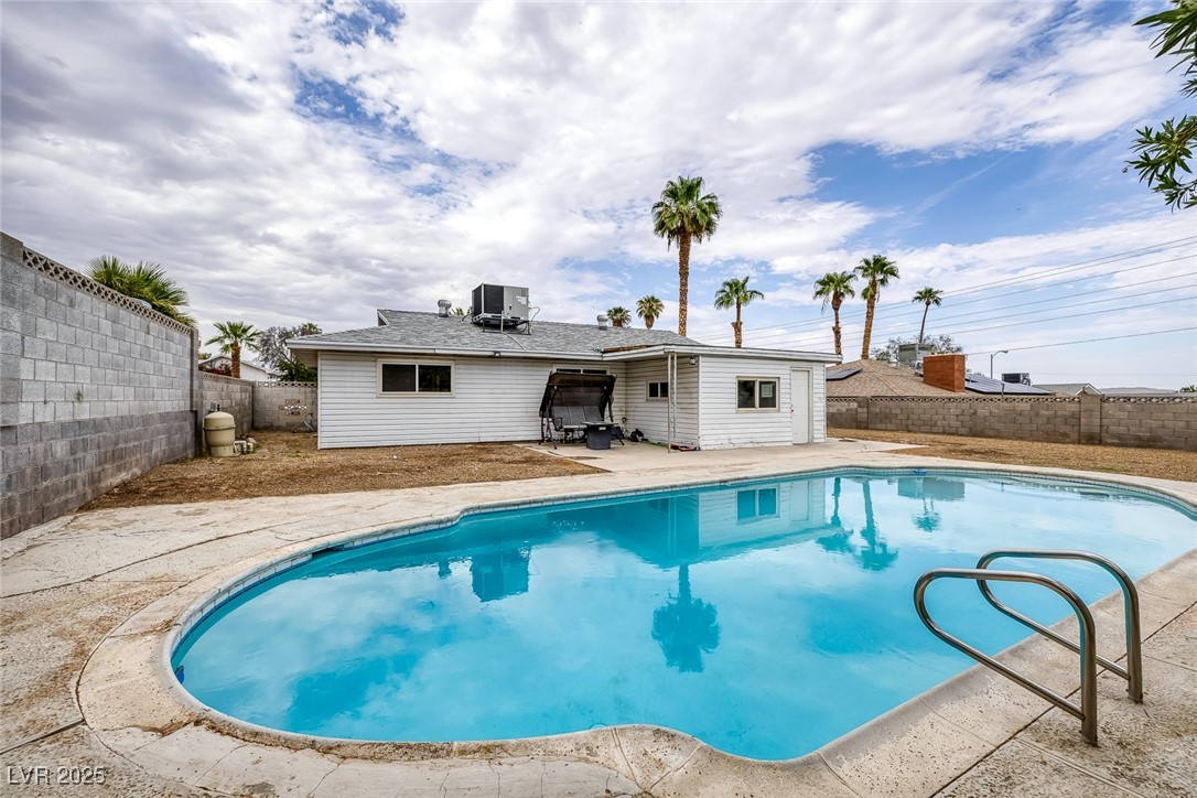 4161 Oxnard Circle