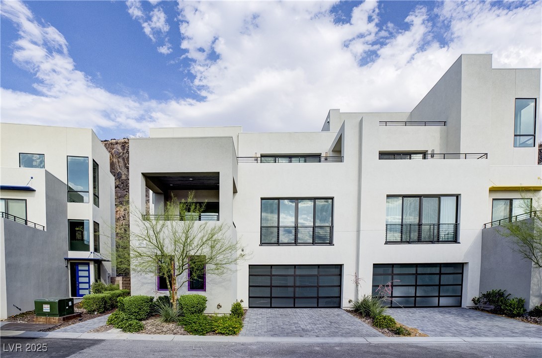 386 Tranquil Peak Court