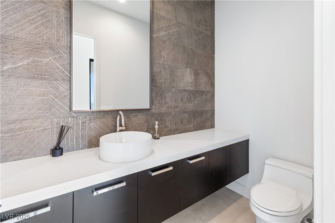 386 Tranquil Peak Court