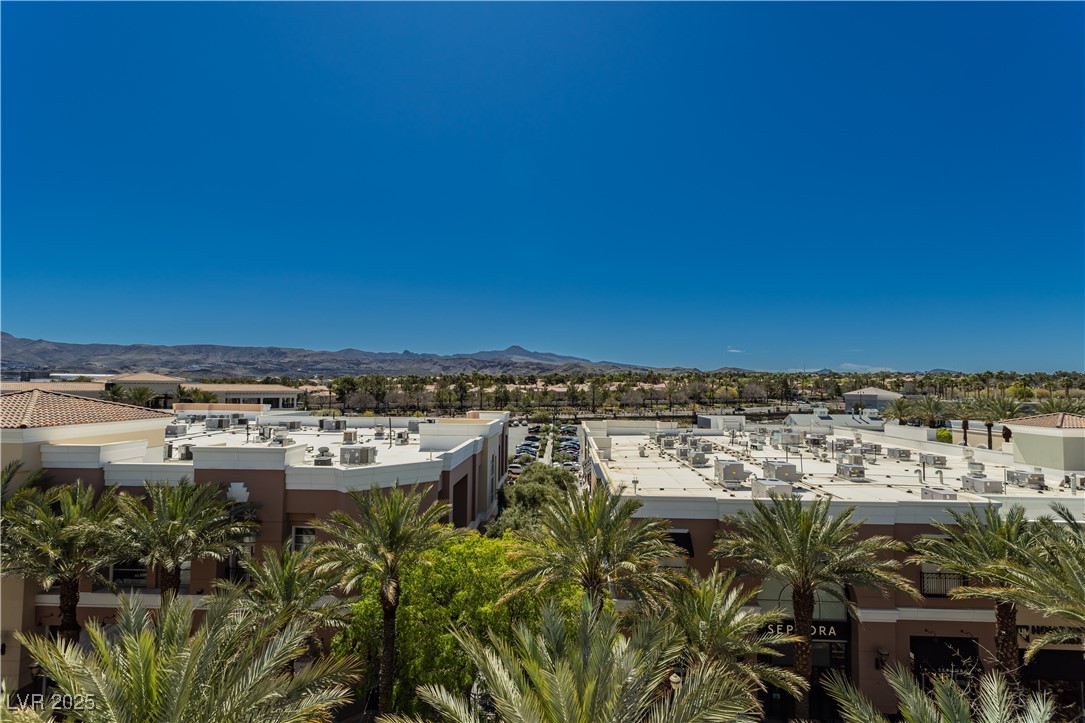 2240 Village Walk Drive 2205
