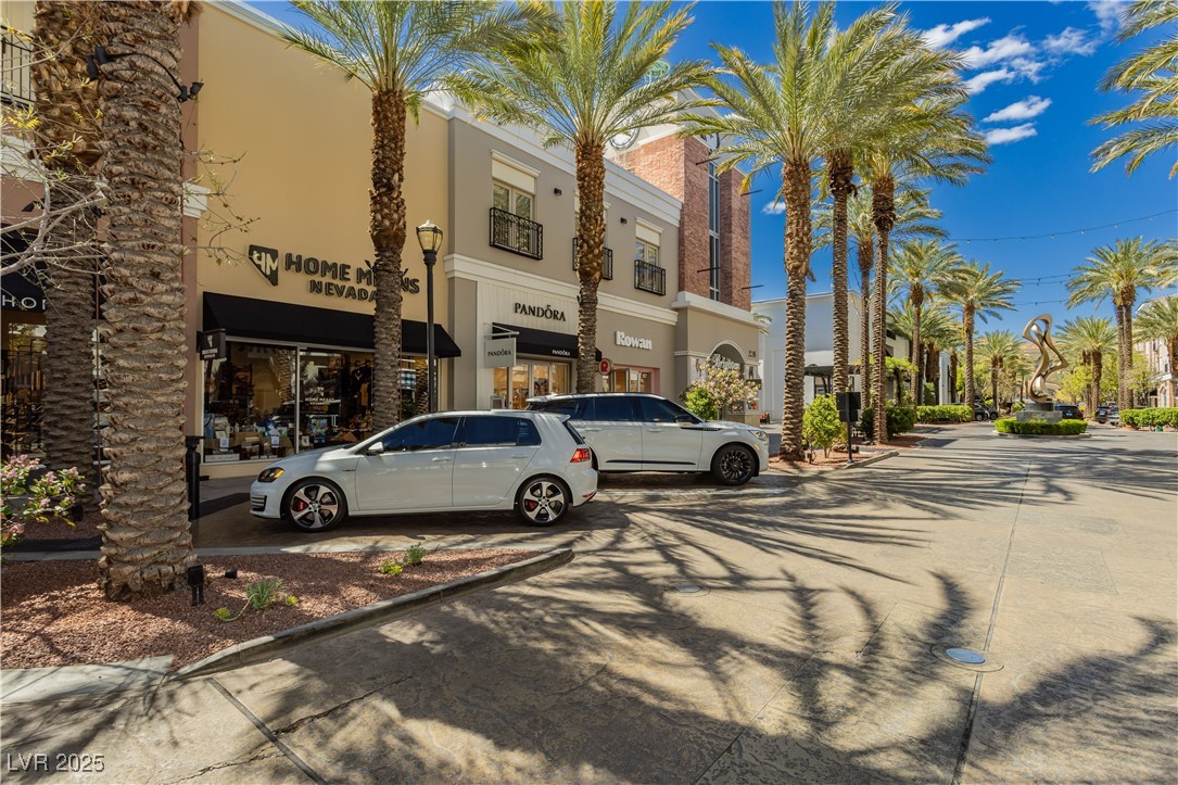 2240 Village Walk Drive 2205