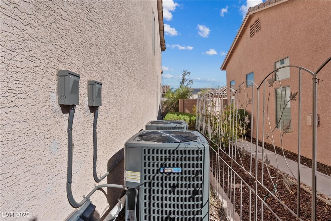 11205 Prado Del Rey Lane