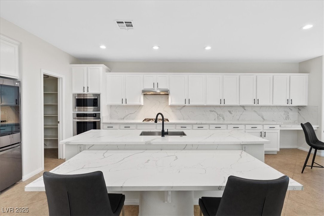 11205 Prado Del Rey Lane