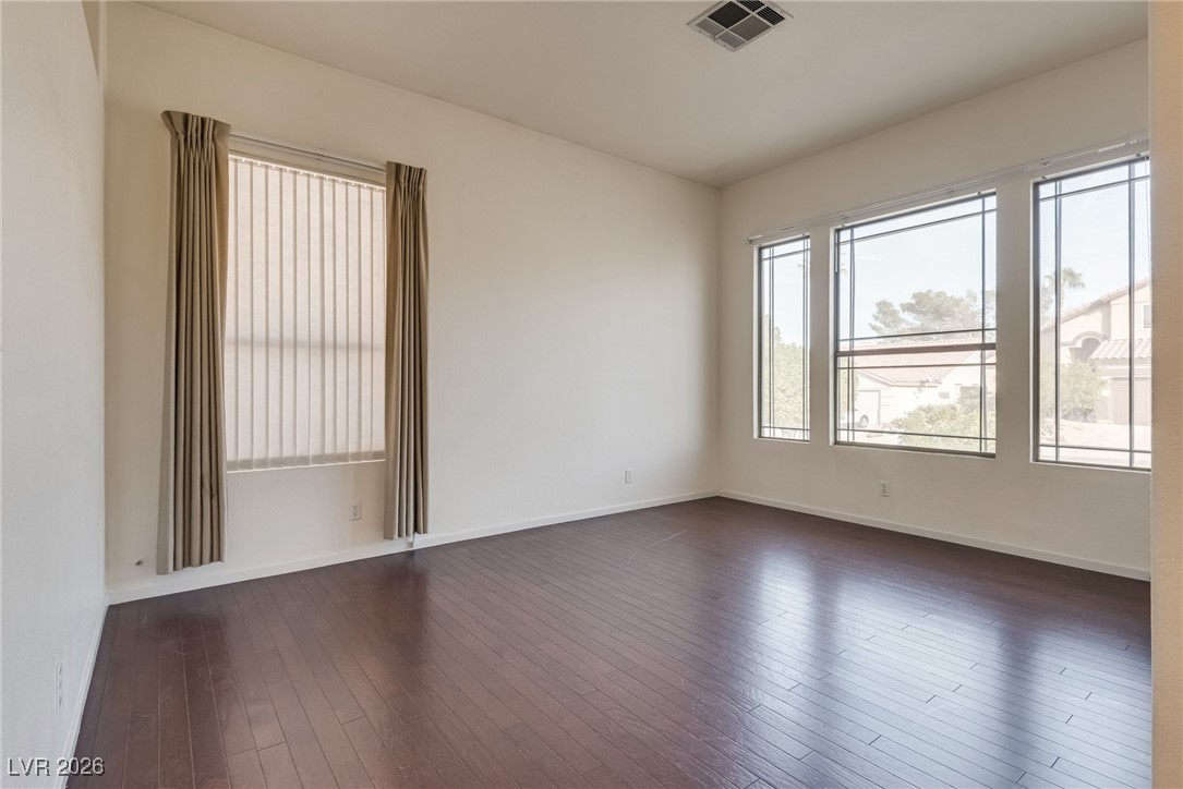 1594 Livingston Drive