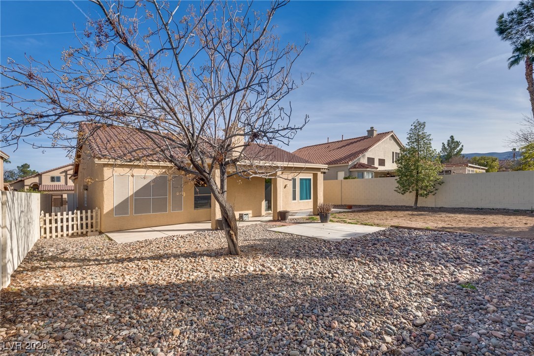 1594 Livingston Drive