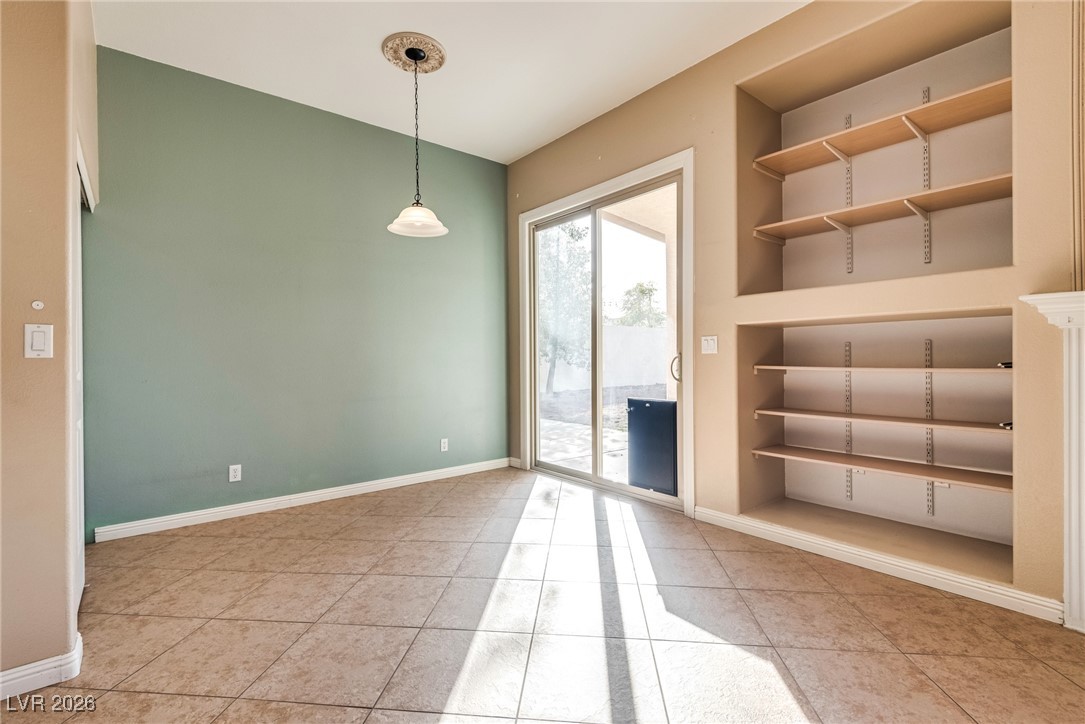 1594 Livingston Drive