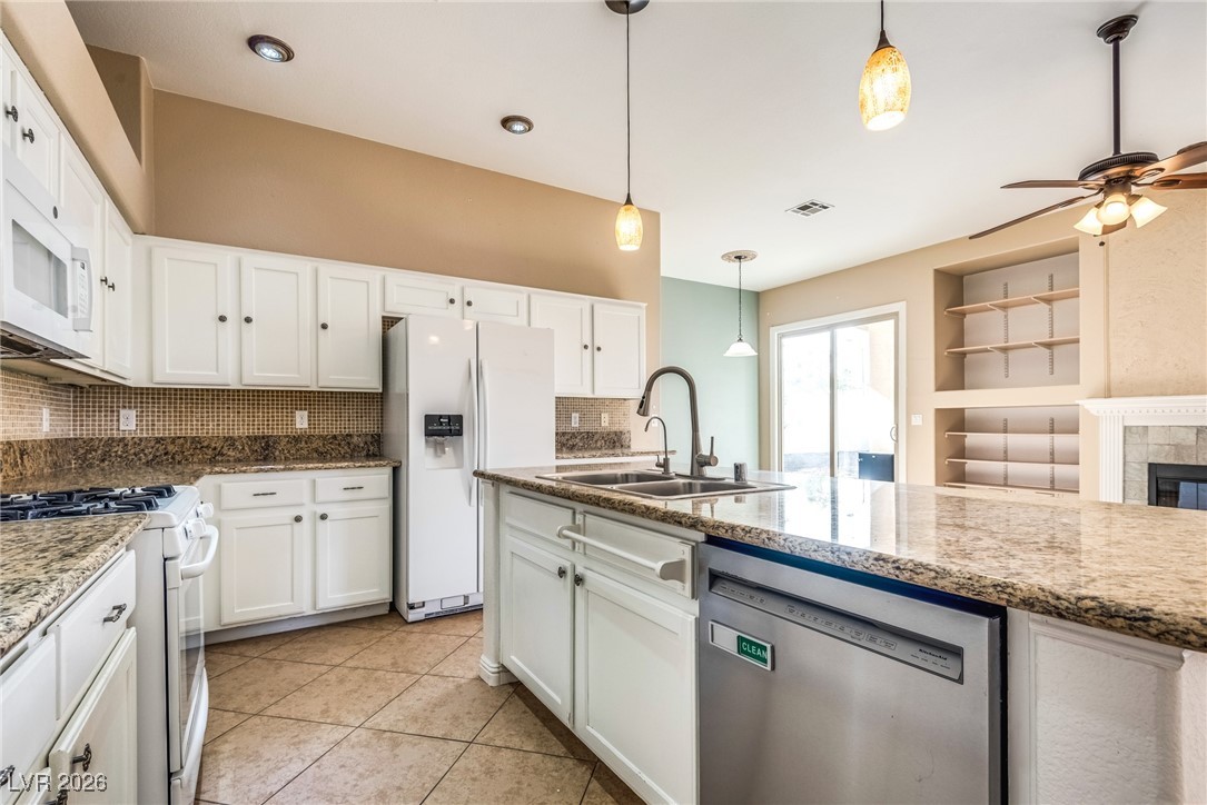 1594 Livingston Drive